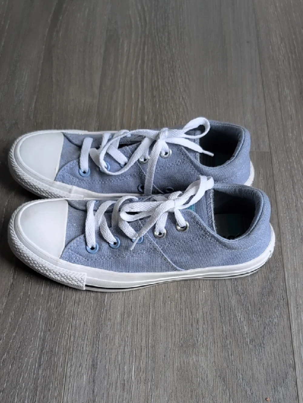 Blue Converse - Picture 4 of 7
